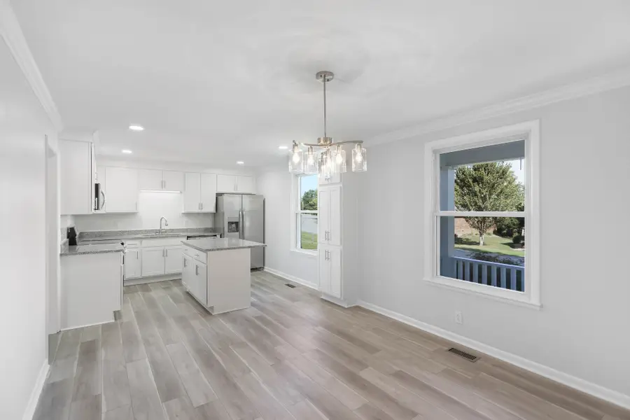 211 General Forrest Dr, Springfield, TN 37172 - Image #2