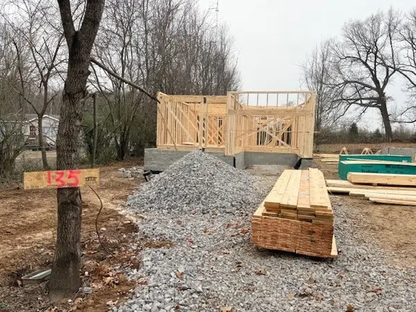 135 Illinois Ave, Oak Grove, KY 42262