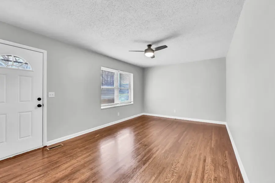 805 8th Ave E, Springfield, TN 37172 - Image #3