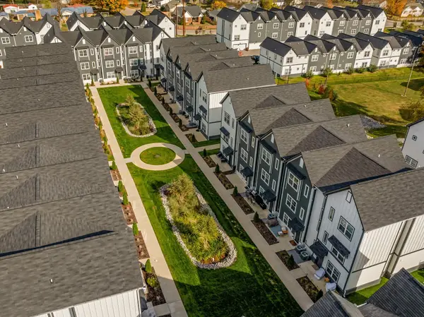 700 N Dupont Ave #113, Madison, TN 37115