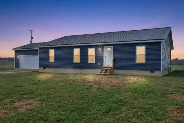 15419 Old Palestine Rd, Crofton, KY 42217