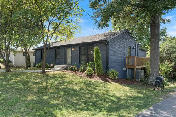 357 Wauford Dr, Nashville, TN 37211