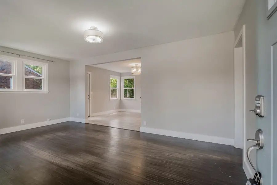 2129 Crystal Dr, Nashville, TN 37210 - Image #3