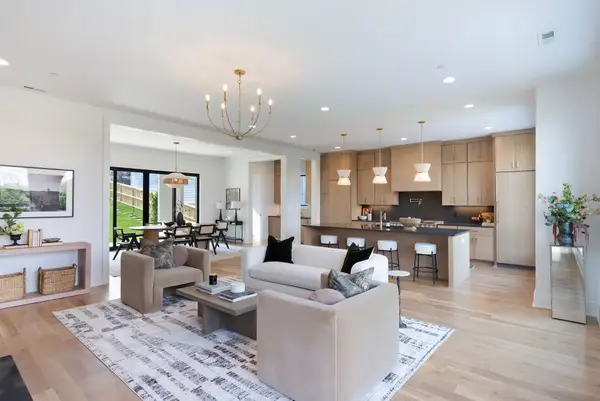 302 33rd Ave N, Nashville, TN 37209