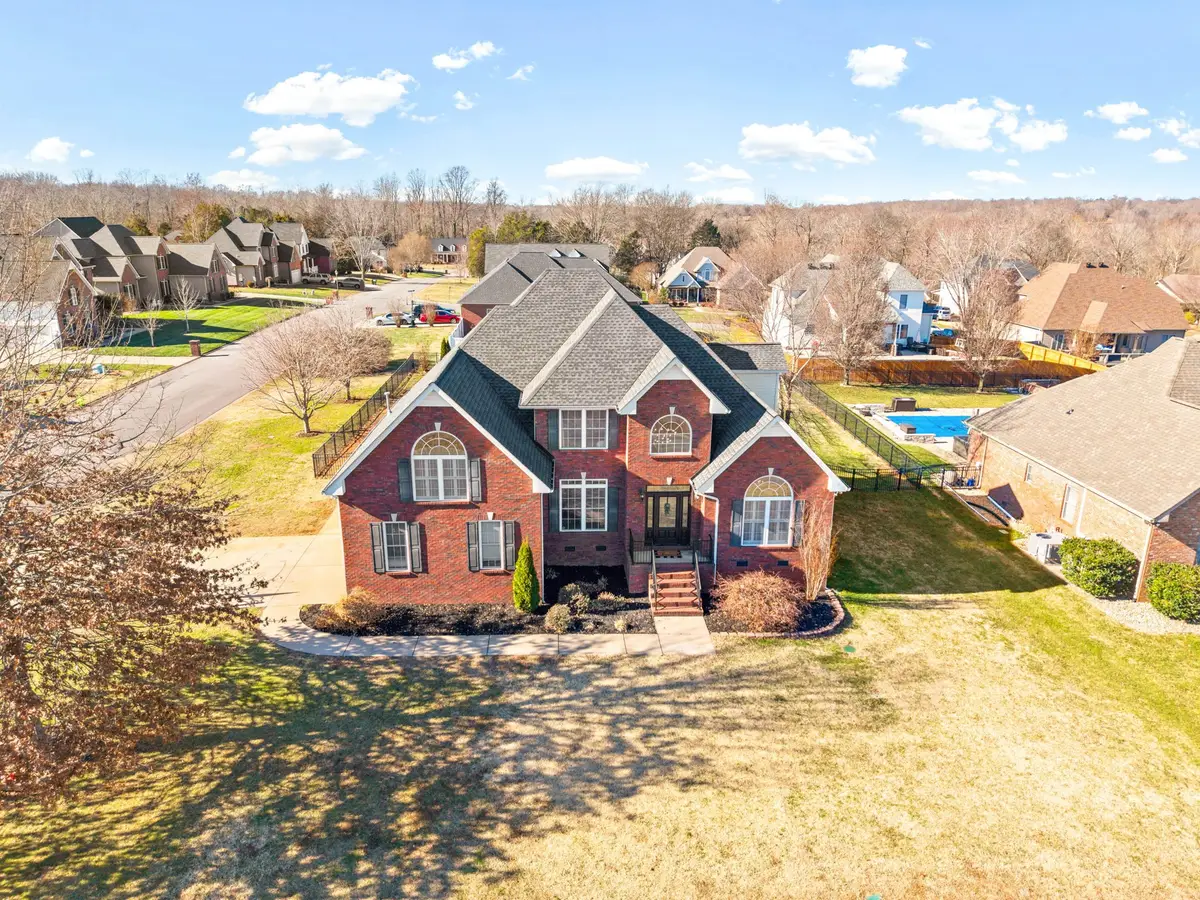 879 Iron Wood Cir, Clarksville, TN 37043 - Image #1