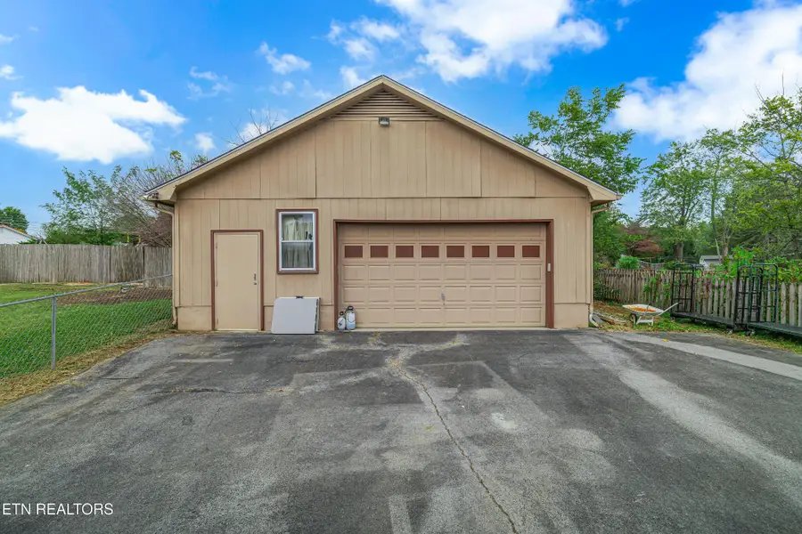 5405 Bluefield Rd, Knoxville, TN 37921 - Image #2