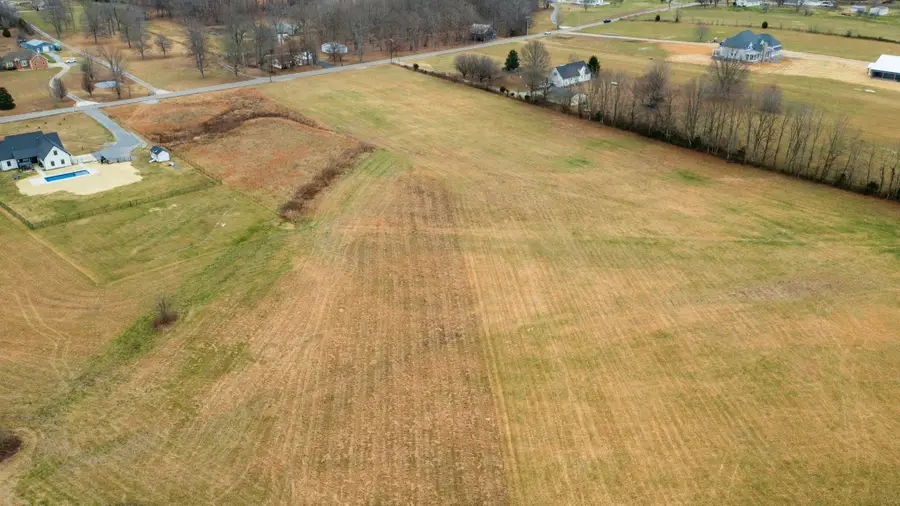 3021 Highway 25, Cottontown, TN 37048 - #3