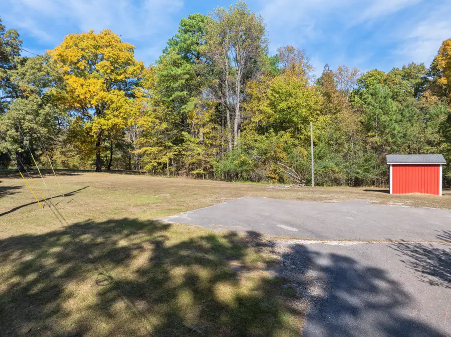 215 Baker Rd, Huntingdon, TN 38344 - Image #2