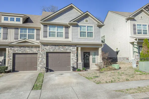 1051 Chatsworth Dr, Old Hickory, TN 37138