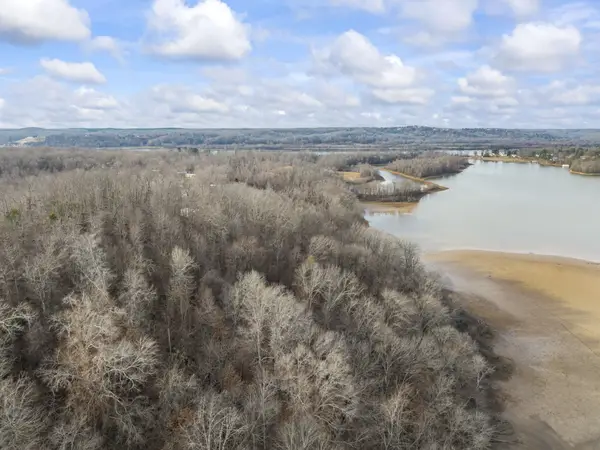 0 Toms Creek Rd, Linden, TN 37096