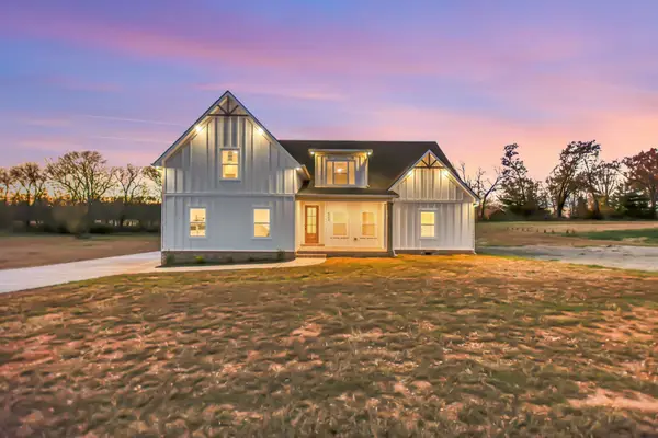 4954 Royal View Way, Clarksville, TN 37040