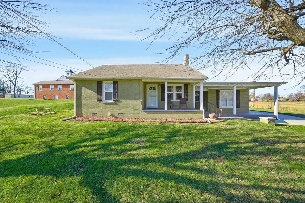 143 Double Springs Rd, Cookeville, TN 38501 - #1