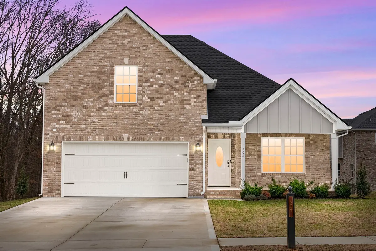 304 Bluebell Dr, Clarksville, TN 37043 - Image #1