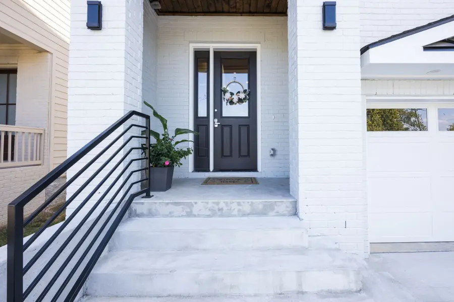 521 Camden Dr, Nashville, TN 37211 - Image #2