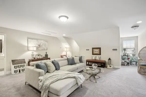 287 Chancery Dr, Gallatin, TN 37066