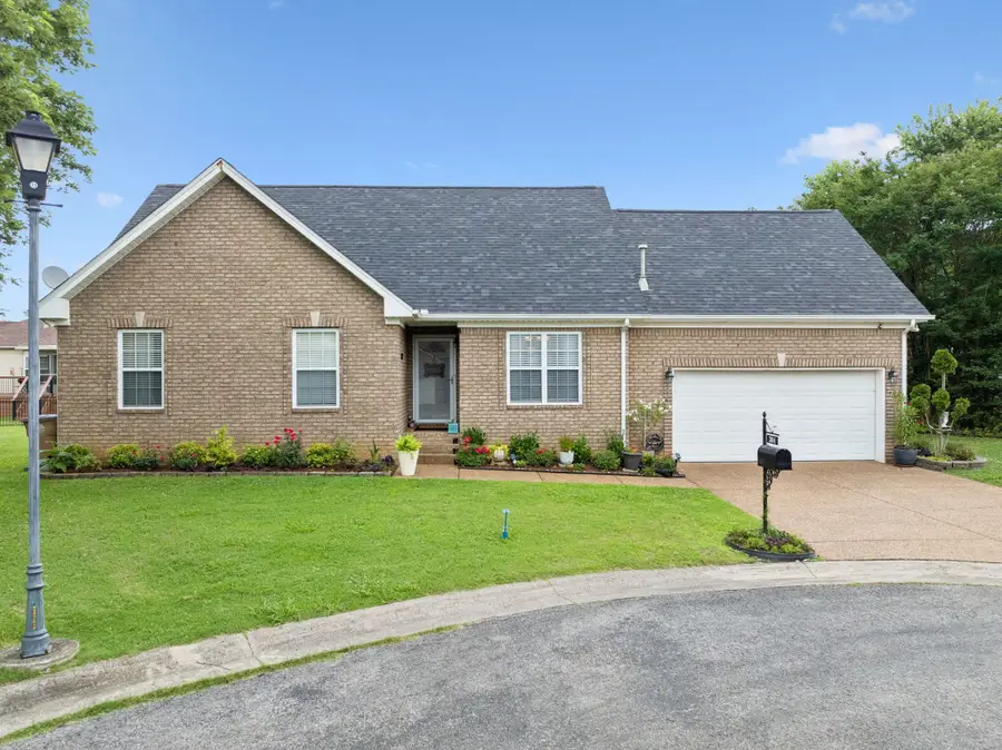 304 Jackson Way Ct, Nashville, TN 37214 - Image #2