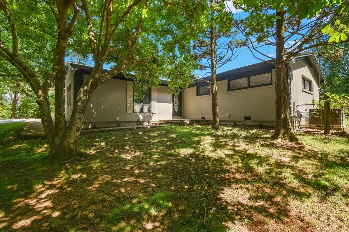 19 Horseshoe Bend Rd, Leoma, TN 38468 - #1