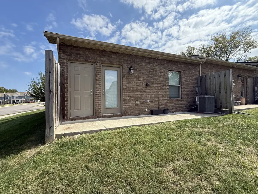 400 Buchanan Ct, Columbia, TN 38401 - #3