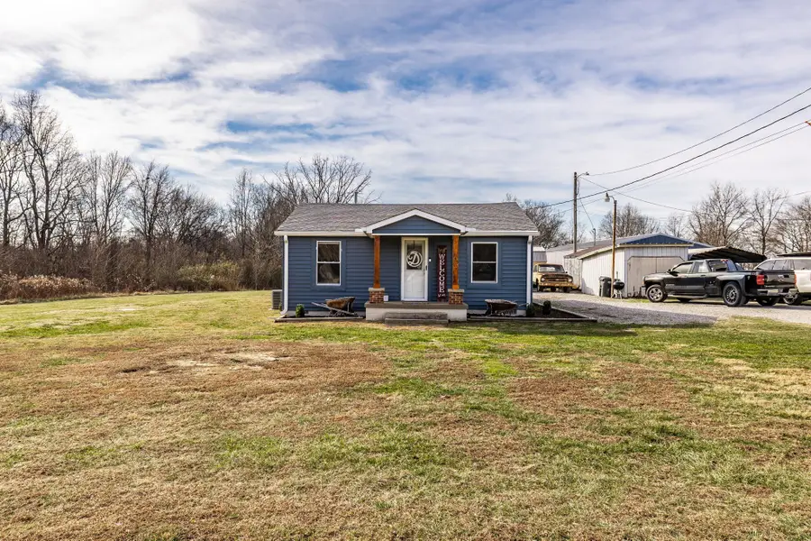 145 New Deal Potts Rd, Cottontown, TN 37048 - #2