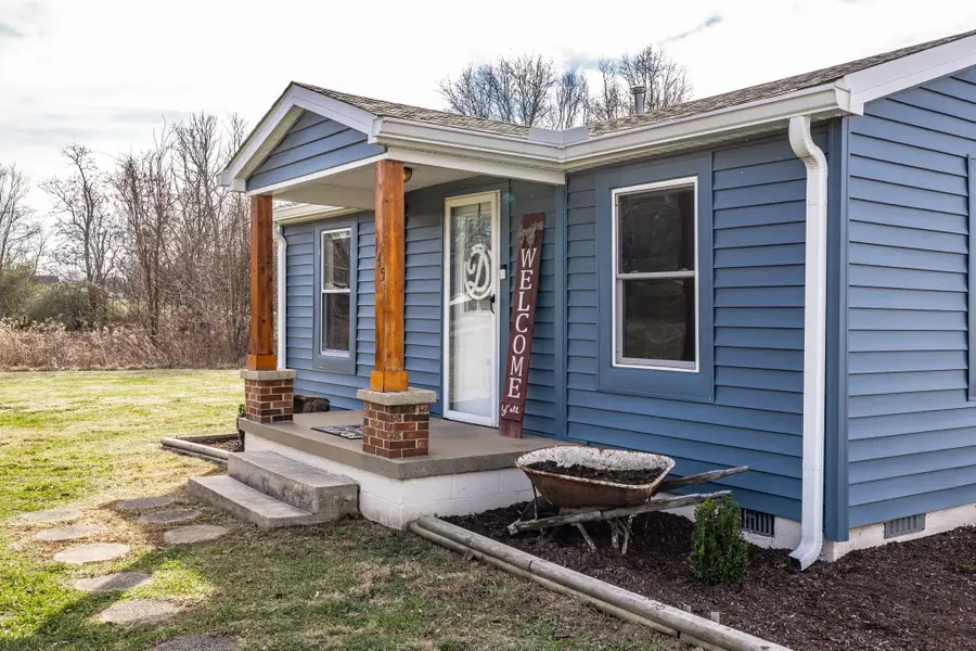 145 New Deal Potts Rd, Cottontown, TN 37048 - #3