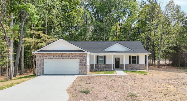202 Crepe Myrtle Drive, Dickson, TN 37055