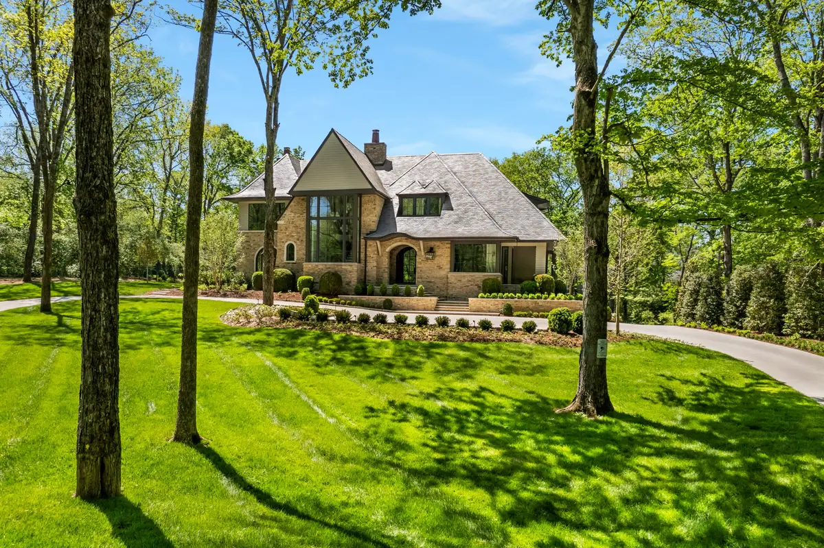 407 Westview Ave, Nashville, TN 37205 - Image #1