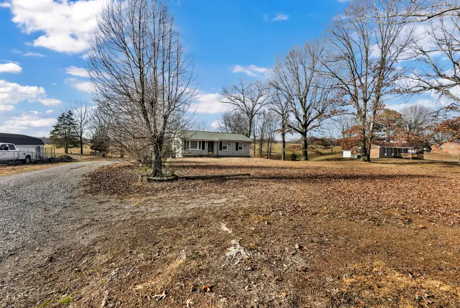 2936 Lylewood Rd, Woodlawn, TN 37191 - Image #2