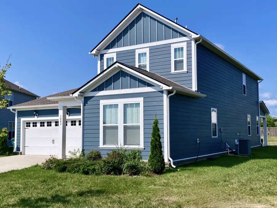 1002 Cunningham Cir, Spring Hill, TN 37174 - Image #3