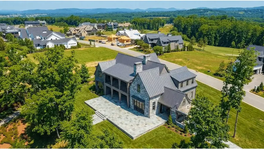 8025 Backwoods Dr, College Grove, TN 37046 - Image #2