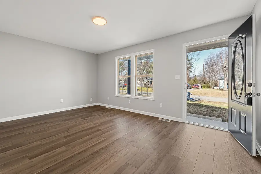 137 Bybee Dr, McMinnville, TN 37110 - Image #3