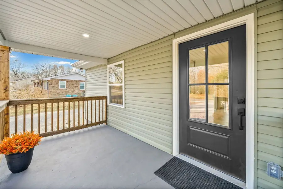 426 Eastside Dr, White Bluff, TN 37187 - Image #3