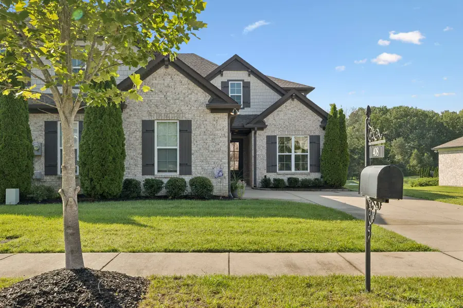 408 Anchor Reserve Cv, Hermitage, TN 37076 - Image #2