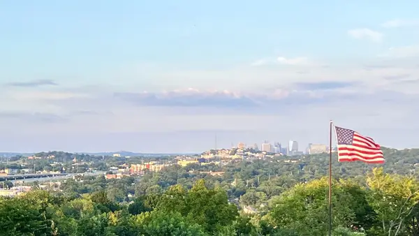 6011 Hill Cir, Nashville, TN 37209