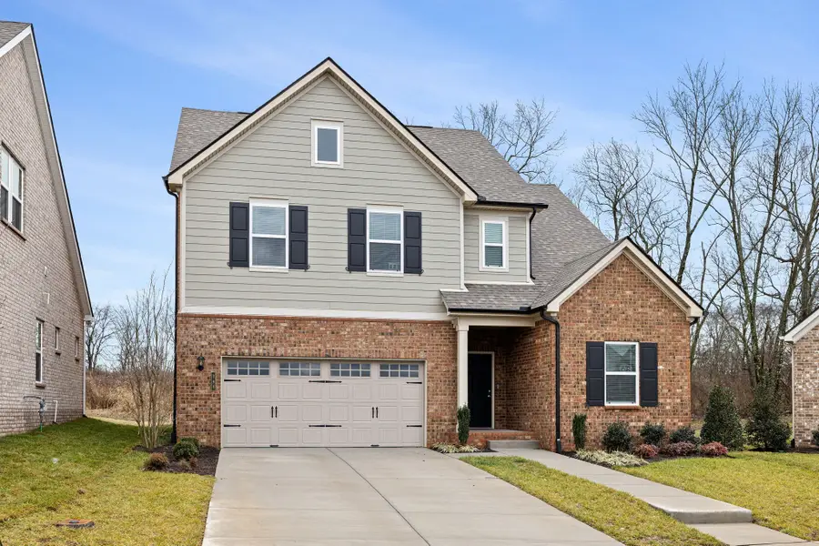 390 Triple Crown Cir, Gallatin, TN 37066 - Image #3