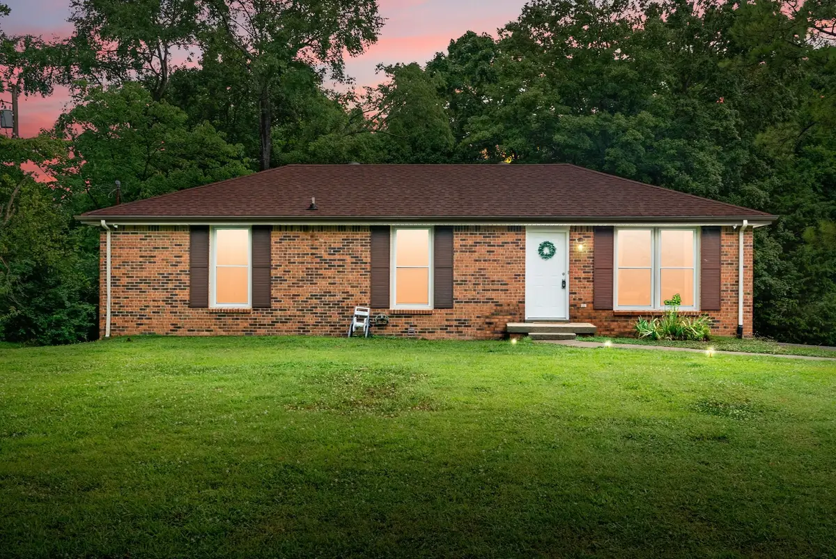 305 Barry Drive, Clarksville, TN 37040 - Image #1