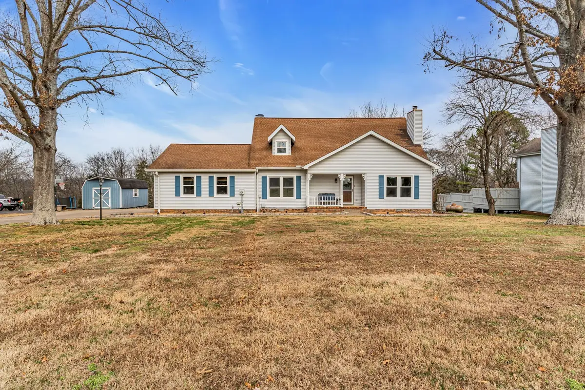 1208 Newmans Trl, Hendersonville, TN 37075 - Image #1