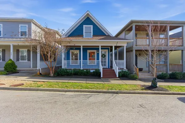 315 Augusta Ave, Pleasant View, TN 37146