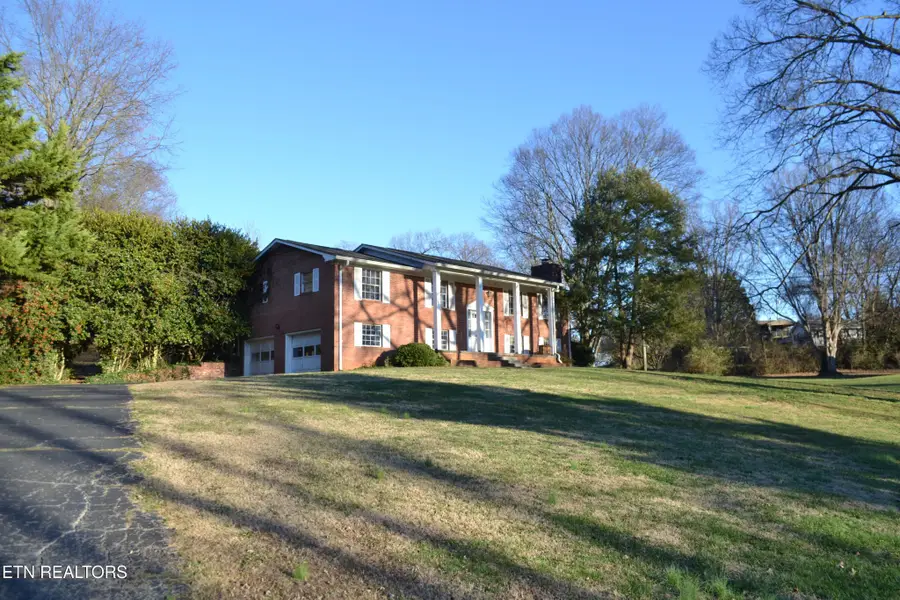600 W Meadecrest Drive, Knoxville, TN 37923 - Image #2