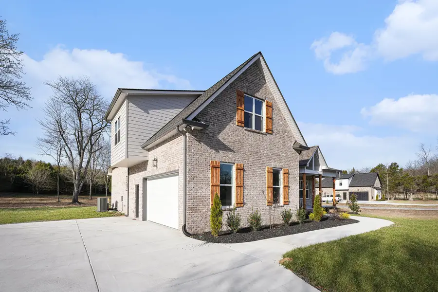 412 Harsh Ln, Castalian Springs, TN 37031 - Image #2