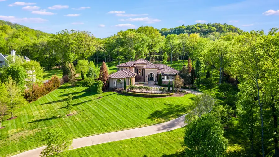 947 Tyne Blvd, Nashville, TN 37220 - Image #2