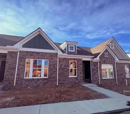 405 W Stonehaus Xing, Antioch, TN 37013