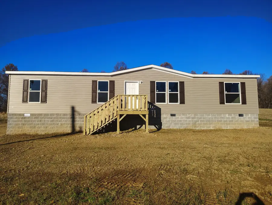 5190 White Springs, Lafayette, TN 37083 - Image #2