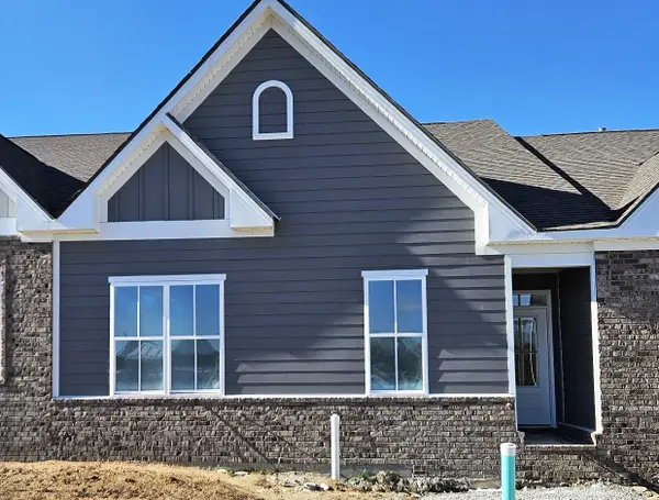 403 W Stonehaus Xing, Antioch, TN 37013