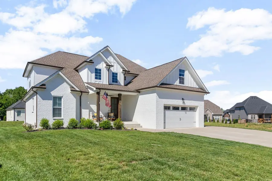 553 Bowden Dr, Clarksville, TN 37043 - Image #2