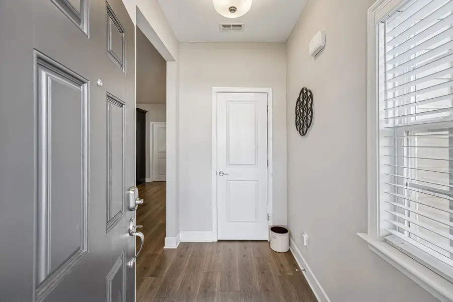 2358 Stonecenter Ln, Murfreesboro, TN 37128 - Image #2