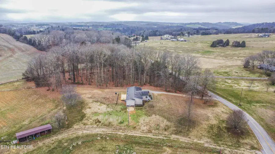 18200 Sunnyside Rd, Philadelphia, TN 37846 - Image #3