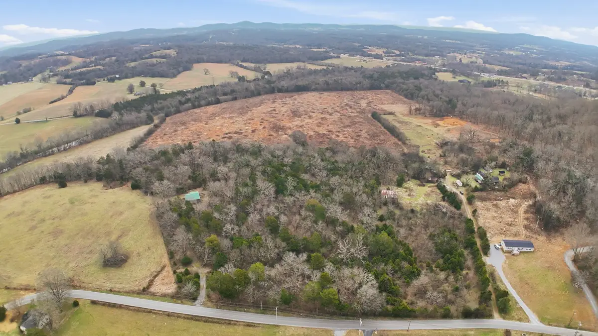 1389 Beasleys Bend Rd, Lebanon, TN 37087 - Image #1