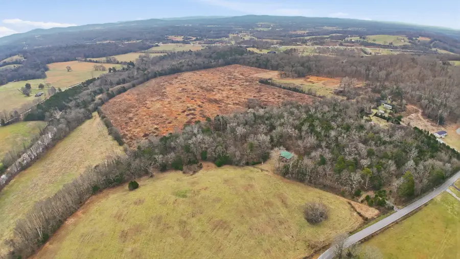 1389 Beasleys Bend Rd, Lebanon, TN 37087 - Image #2