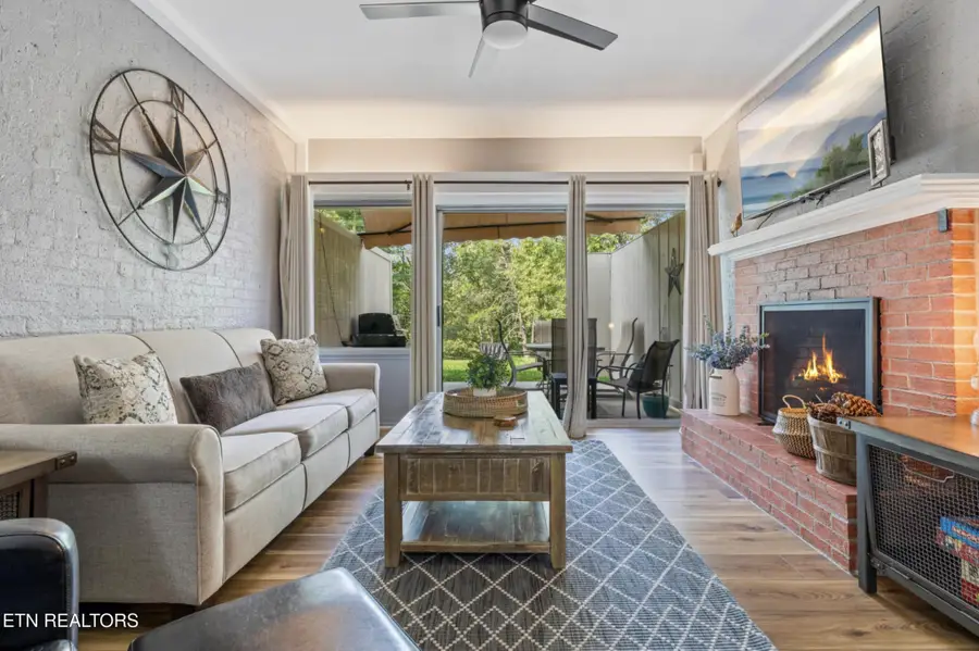 2806 Suncrest Rd #6, Sevierville, TN 37863 - #3