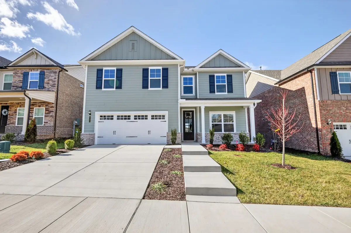 467 Triple Crown Cir, Gallatin, TN 37066 - #1